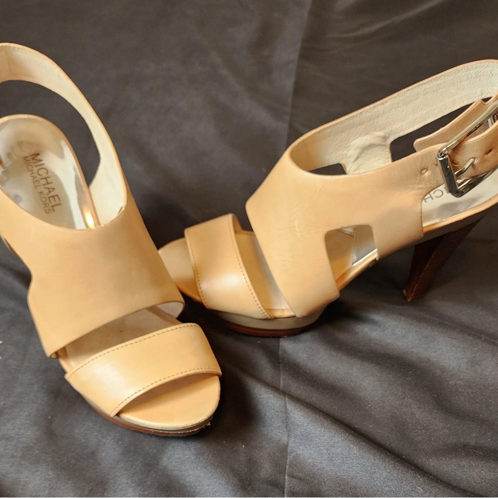 Michael Kors Women's Tan Heeled Sandals